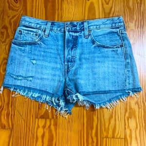Levi’s 501 Cutoff Denim Button Fly Short! Size 28